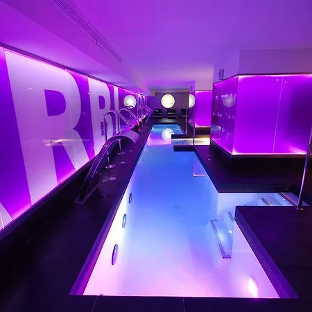 Design Club Garbi Hotel