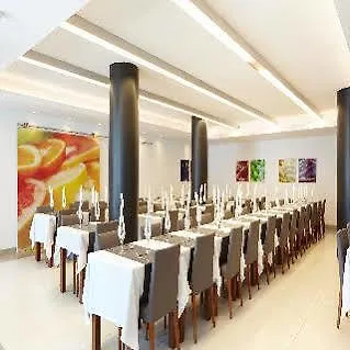 Hotel Design Club Garbi 4*