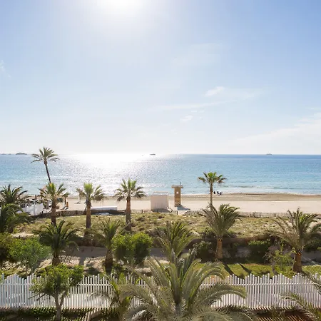 Grand Palladium White Island &