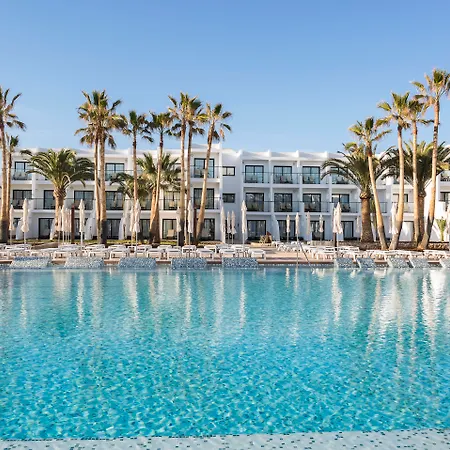 Hotel Grand Palladium White Island & Playa d'en Bossa