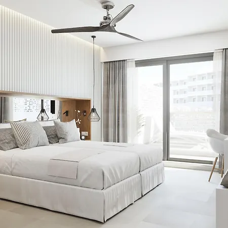 Vibra Mare Nostrum Hotel 3*