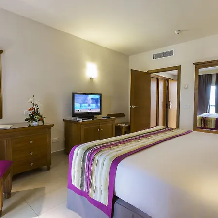 Grand Palladium White Island & Hotel 5*
