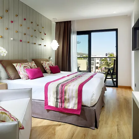 Grand Palladium White Island & Hotel Playa d'en Bossa