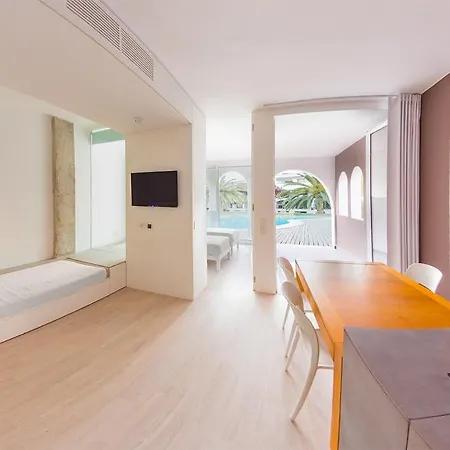 Ebano Apartments&spa 4*