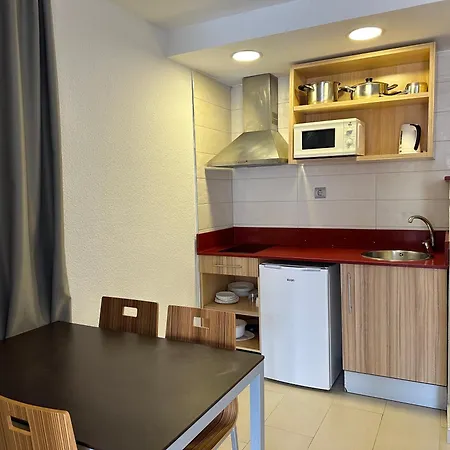 Jet - Adults Only Aparthotel