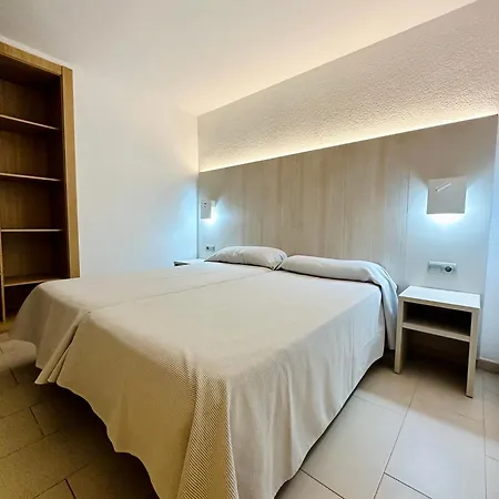 Jet - Adults Only Aparthotel Playa d'en Bossa