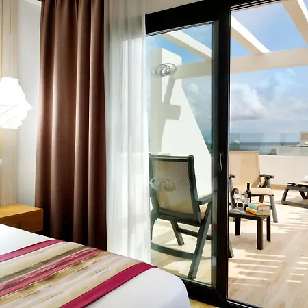 Grand Palladium White Island & Hotel Playa d'en Bossa