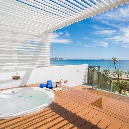 Grand Palladium White Island & 5*