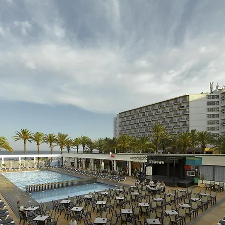 Grand Palladium White Island & 5*