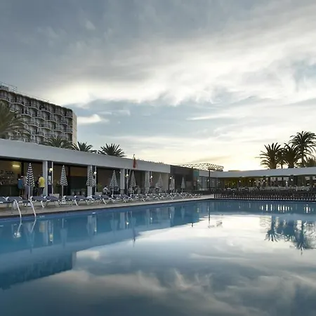 Grand Palladium White Island &
