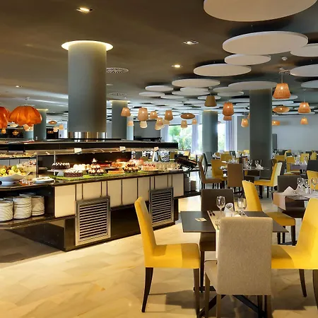 Hotel Grand Palladium White Island &