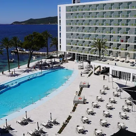 The Ibiza Twiins - 4* Sup Hotel