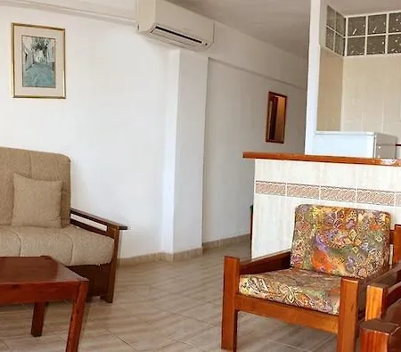 Llevant Hotel *