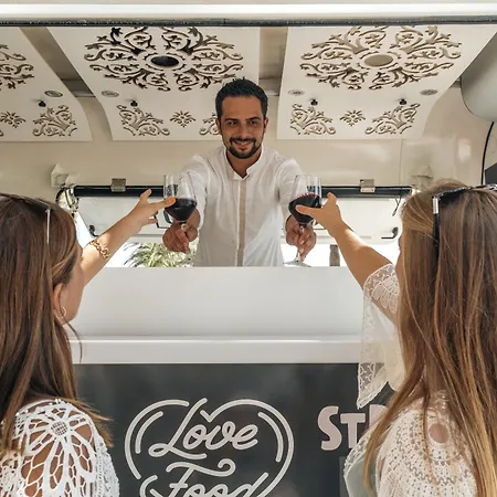 The Ibiza Twiins - 4* Sup Hotel