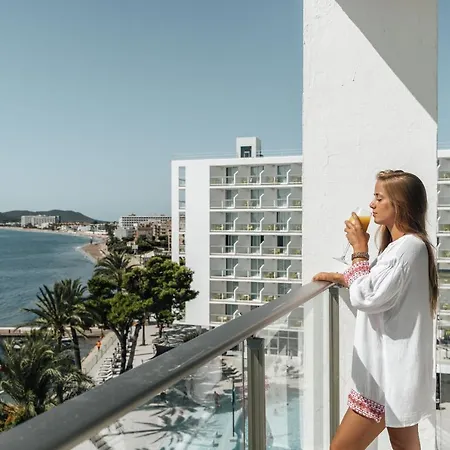 The Ibiza Twiins - 4* Sup Hotel