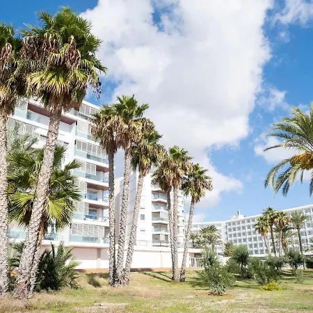 Belvilla By Oyo Beachfront Apartment *