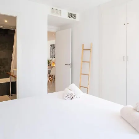 Belvilla By Oyo Beachfront Apartment