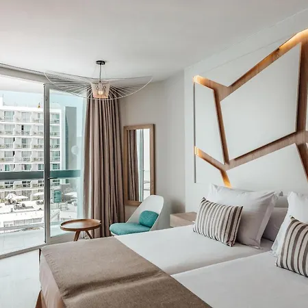 The Ibiza Twiins - 4* Sup Hotel