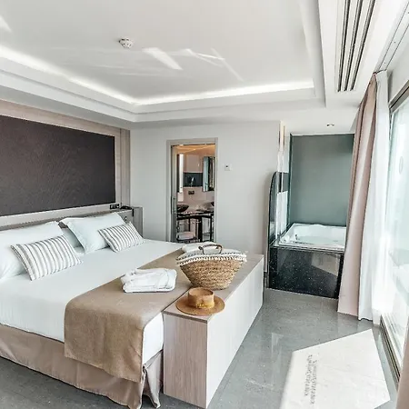 Hotel The Ibiza Twiins - 4* Sup 4*