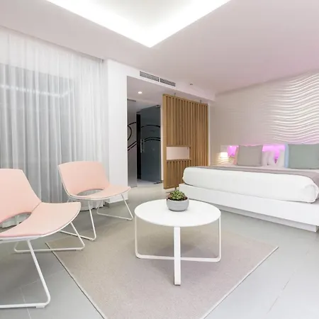 Garbi Ibiza & 4* Playa d'en Bossa