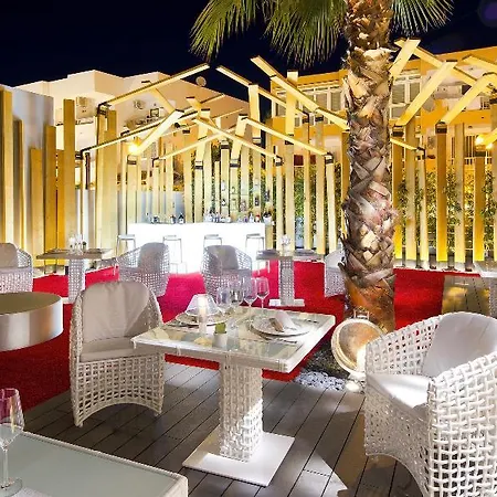 Aparthotel Migjorn Ibiza & 4*
