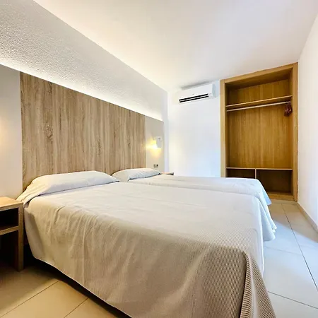 Jet - Adults Only 3*