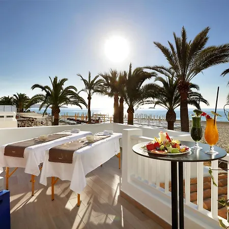 Hotel Ushuaia Ibiza - Adults Only - Club Entrance Included