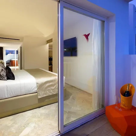 Hotel Ushuaia Ibiza - Adults Only - Club Entrance Included