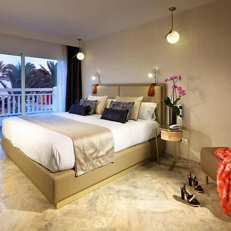 Hotel Ushuaia Ibiza - Adults Only - Club Entrance Included