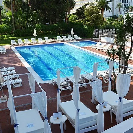 Vibra Tivoli Aparthotel 3*