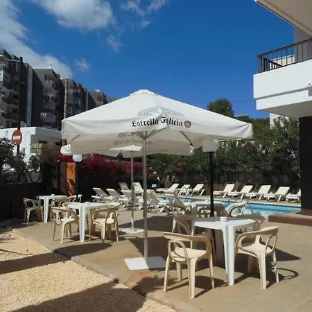 Hotel Es Canto Bossa 3*