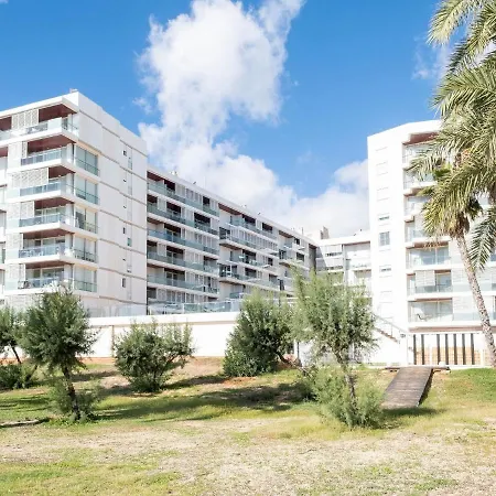 Belvilla By Oyo Beachfront Apartment *